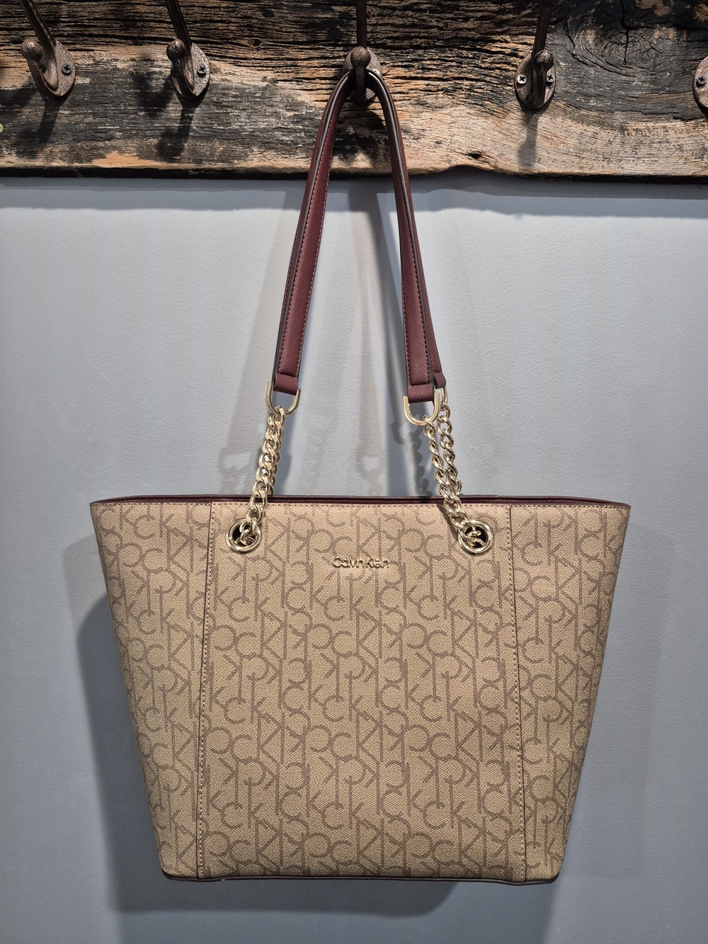 Calvin Klein Hayden Large Signature Top-Zip Chain Tote Like New Brown & Burgundy